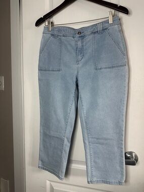 Northern Reflections Light Blue Cropped Jeans waist 15.5” inseam 20.5” A0139